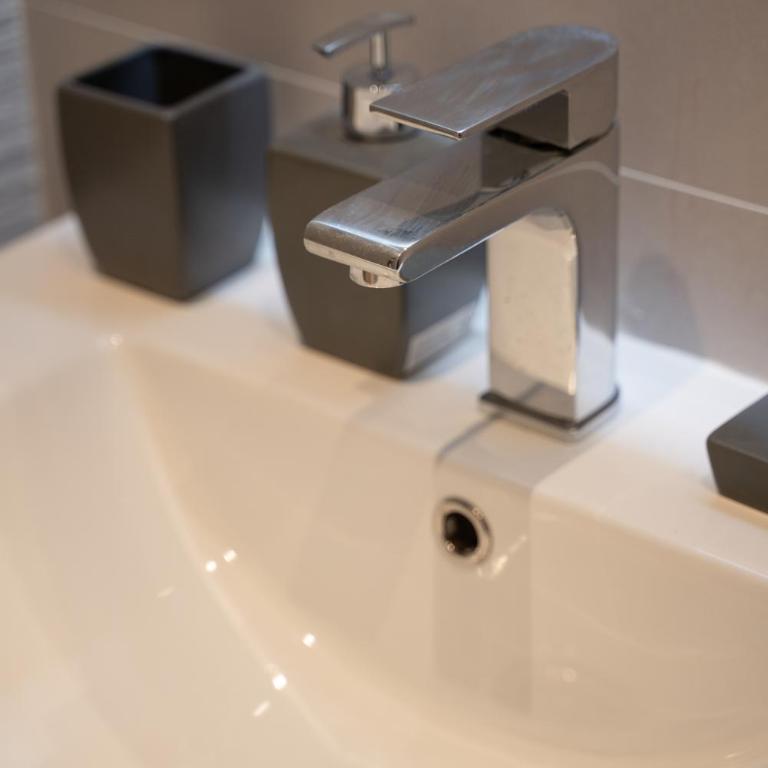 Bilbao High Apartment - Two-Bedroom Apartment - 35