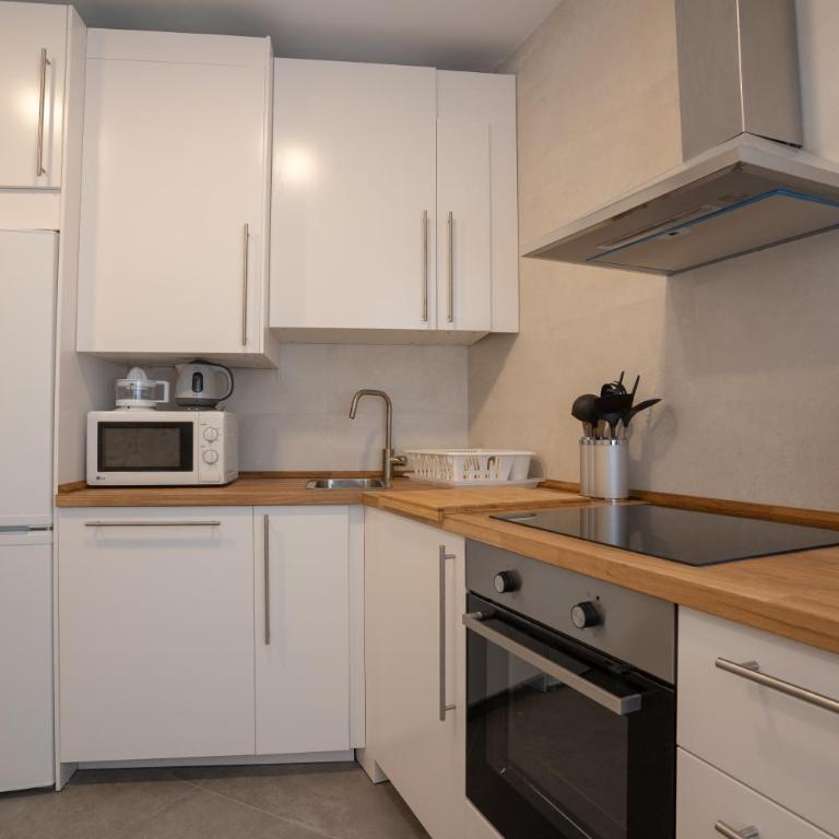 Bilbao High Apartment - Two-Bedroom Apartment - 41
