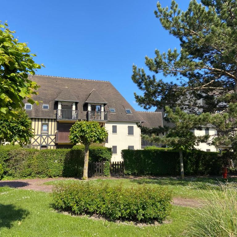 Escapade à Cabourg, 300M plage, calme et chaleureux - One-Bedroom Apartment - 11