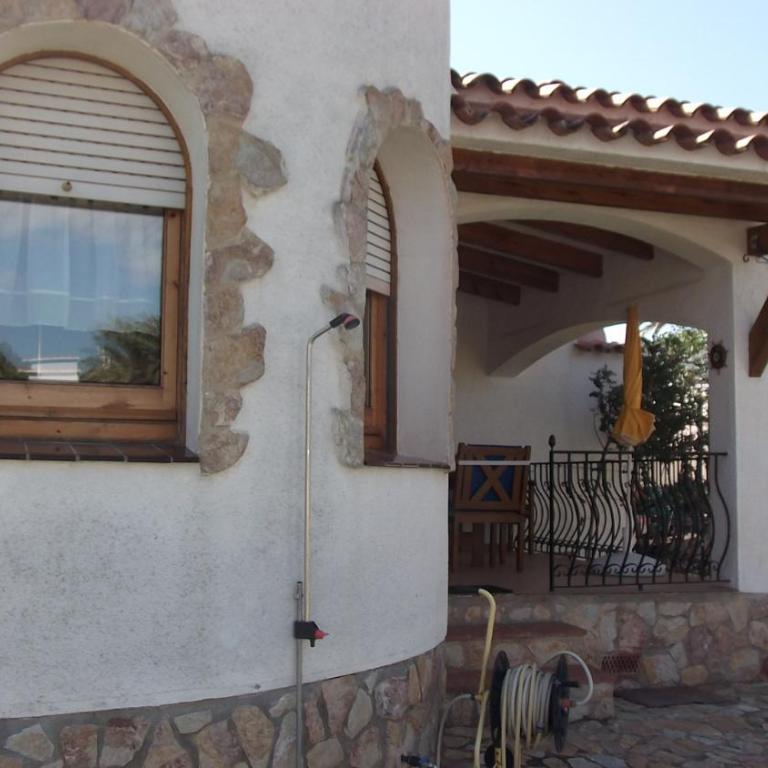 VILLA amb JARDÍ i AMARRE - Haus mit 2 Schlafzimmern - 4