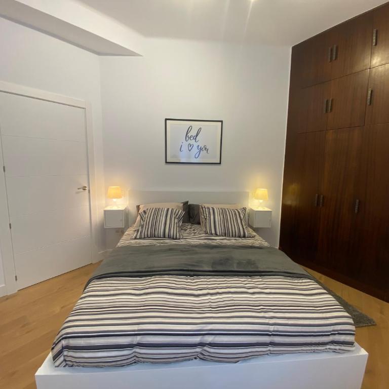 Bilbao High Apartment - Two-Bedroom Apartment - 14