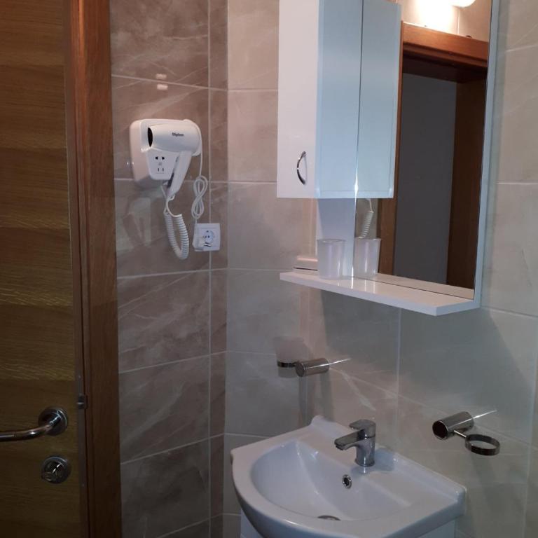 Apartmani Pavlović - Apartman sa Pogledom na Planinu - 11