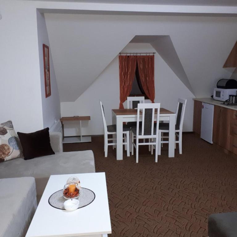 Apartmani Pavlović - Apartman sa Pogledom na Planinu - 17