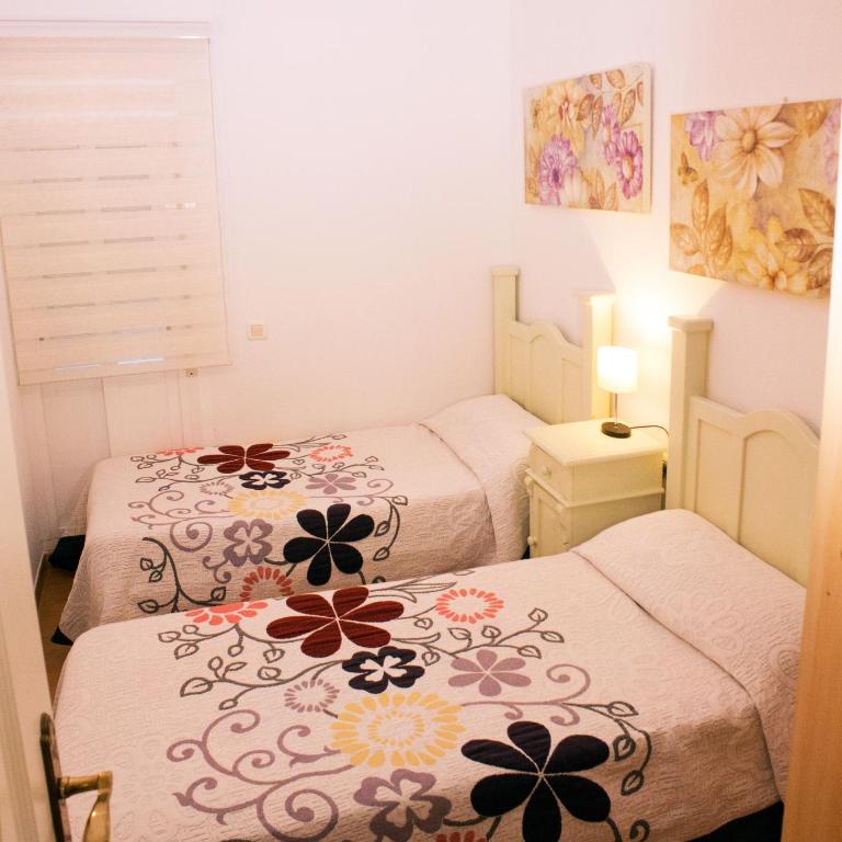 BENALBEACH SEA VIEW 2BDR Apartment with Water Park - Two-Bedroom Apartment - 19
