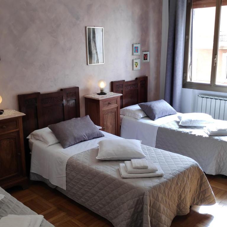 Bed & Breakfast CENTRALE - Camera Tripla con Bagno Privato Esterno - 17