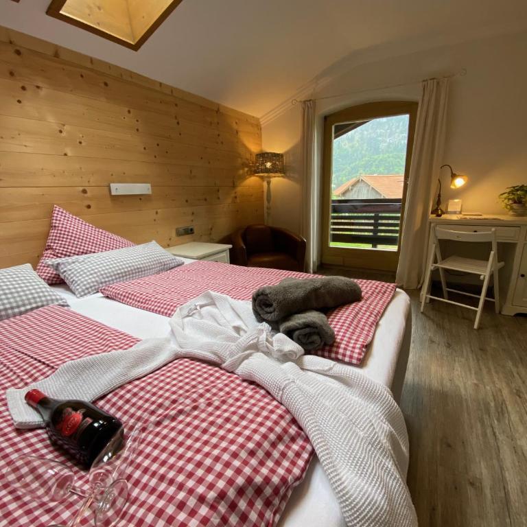 Alpinhotel INzeller - Doppelzimmer mit Balkon - 1