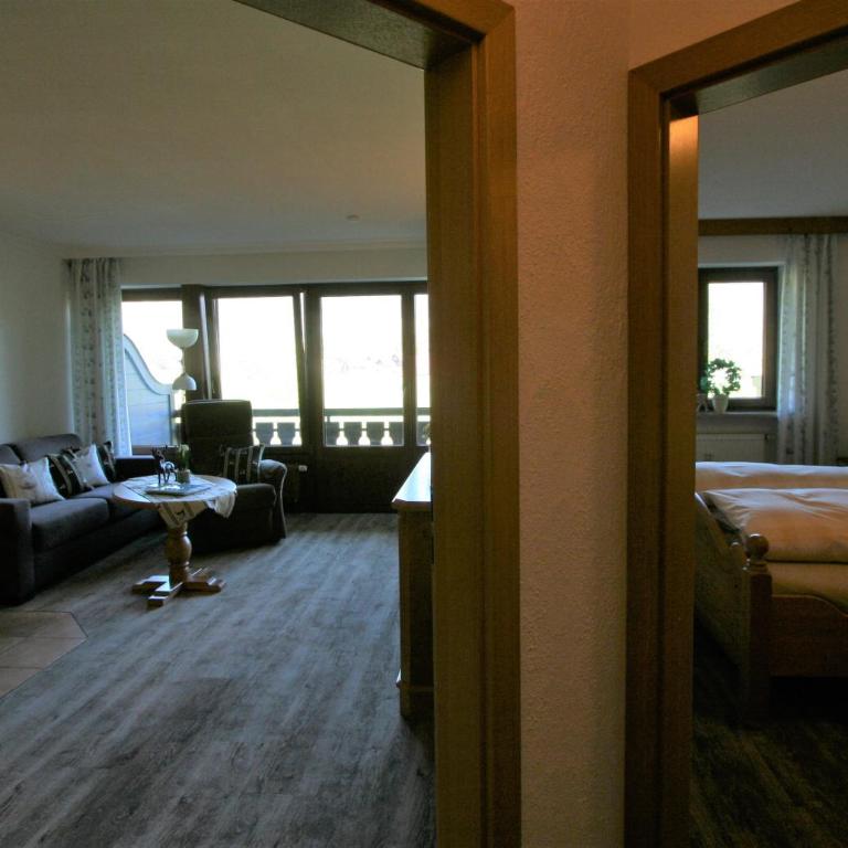 Alpenflair Ferienwohnungen Whg 205 - Apartment mit Blick auf die Berge - 3