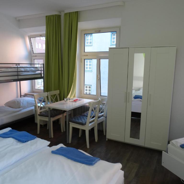 City Hostel - Familienzimmer mit Gemeinschaftsbad - 1
