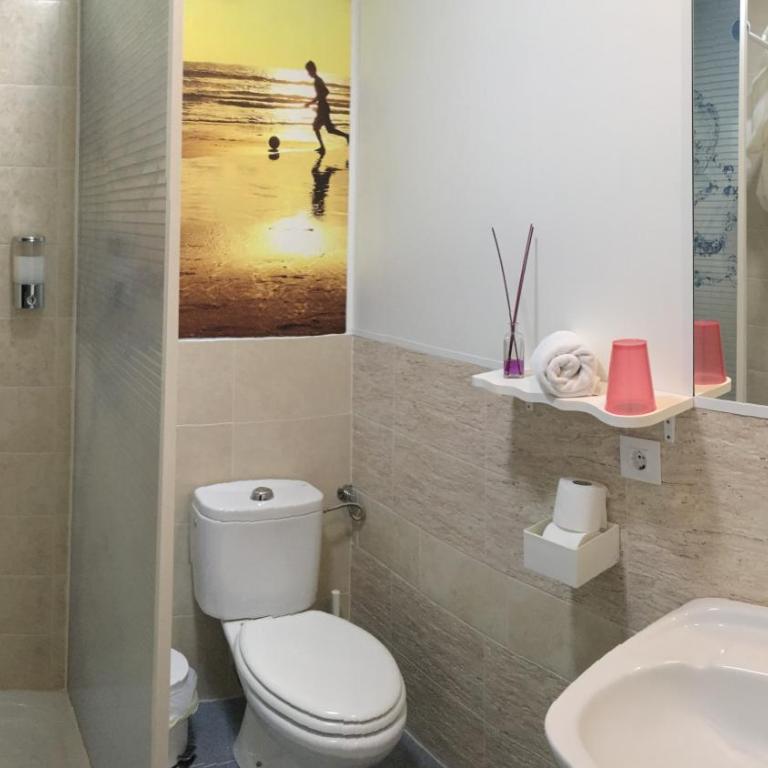 Hotel Alquimia Cadiz - Habitación Individual Económica con baño privado - 1