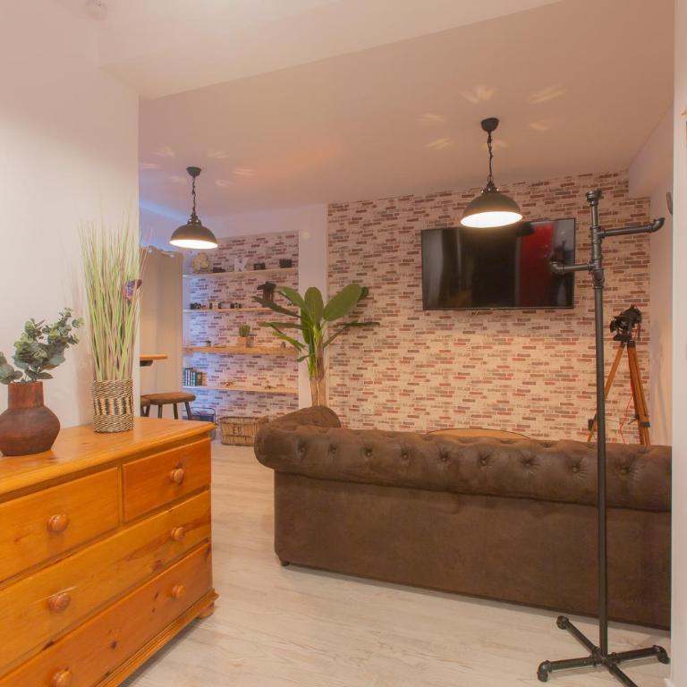 Vintage Movie The Luxury Apartment BY NAMASTE ELITE - Two-Bedroom Apartment - 28