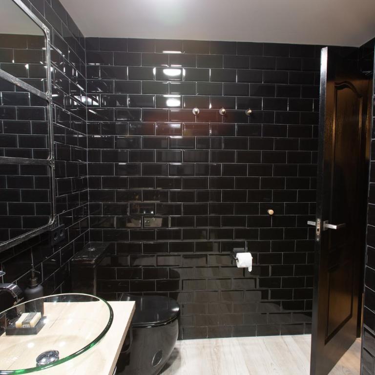 Vintage Movie The Luxury Apartment BY NAMASTE ELITE - Two-Bedroom Apartment - 18