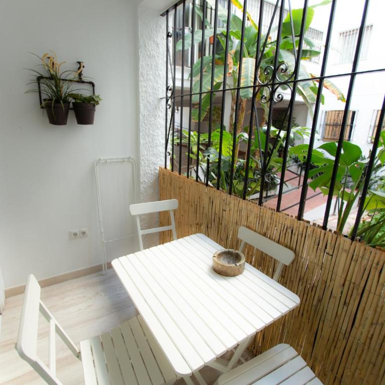 Vintage Movie The Luxury Apartment BY NAMASTE ELITE - Two-Bedroom Apartment - 37