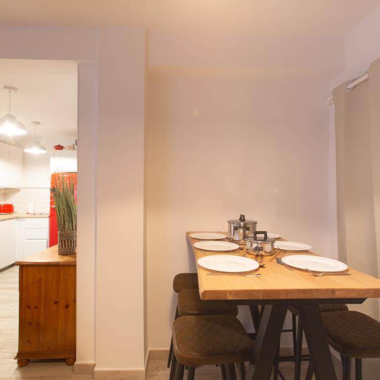 Vintage Movie The Luxury Apartment BY NAMASTE ELITE - Two-Bedroom Apartment - 43