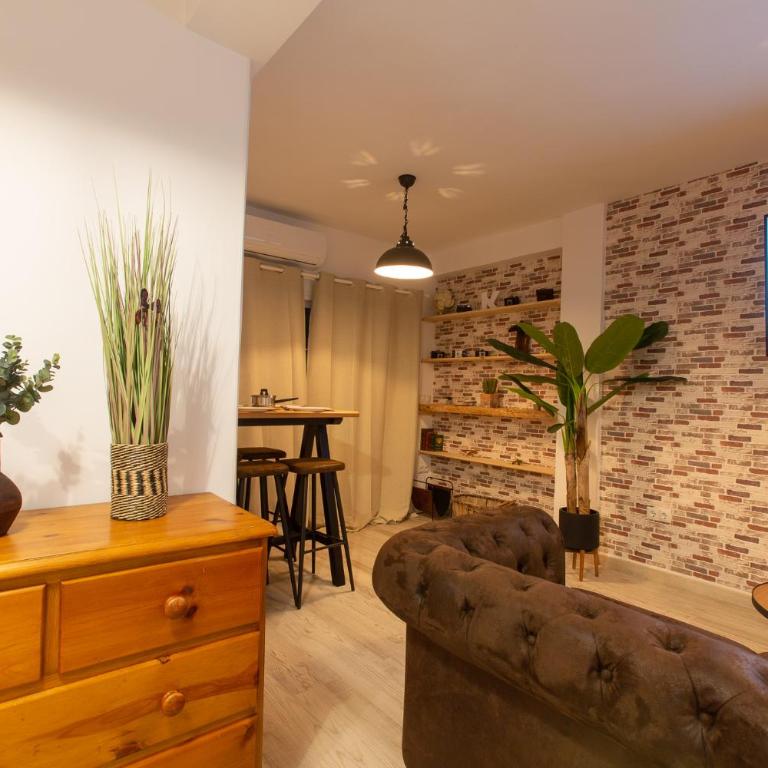 Vintage Movie The Luxury Apartment BY NAMASTE ELITE - Two-Bedroom Apartment - 63