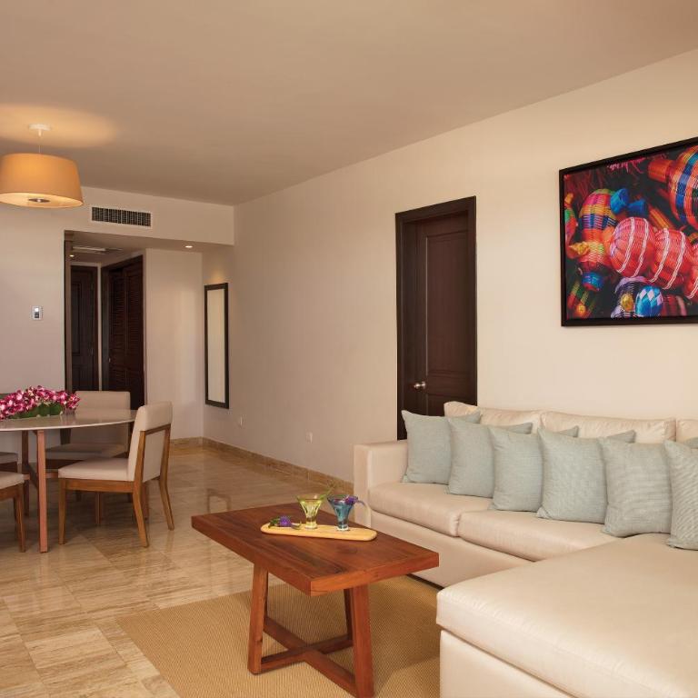 Dreams Sapphire Resort & Spa - Preferred Club Master King Suite with Ocean Front View - 3