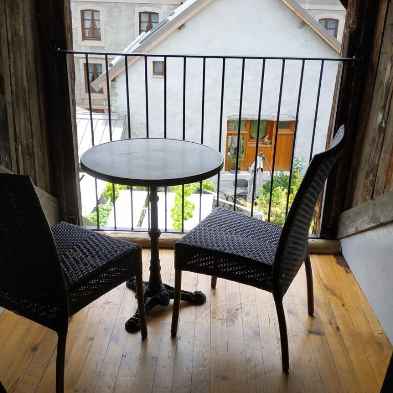 Chez Jacquie et Fifi - Chambre Familiale - Vue sur Jardin - 2