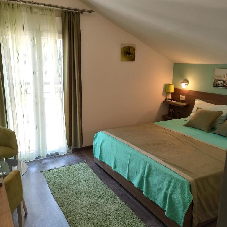 Apartment The Sea Coast - Double Room with Terrace - 2