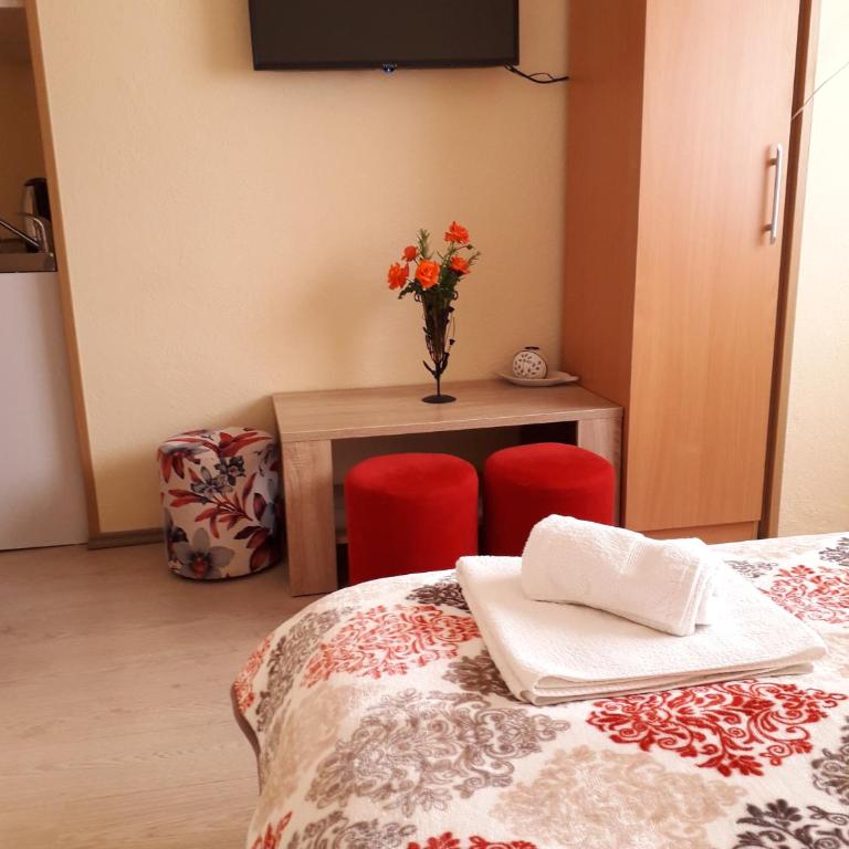 Apartmani Sara Trebinje - Apartman sa Pogledom na Vrt - 3