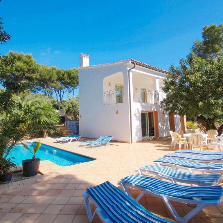 El Pinar - sea view villa with private pool in Moraira - Villa with Private Pool - 1