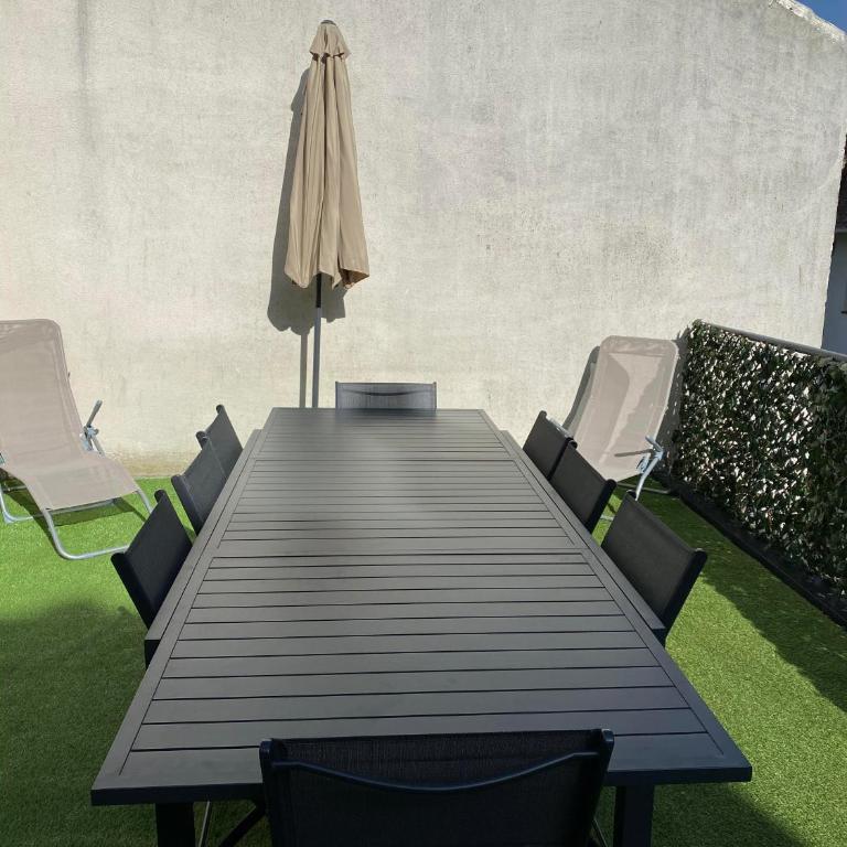 Ultra Centre Terrasse et Plage a Pied - Appartement 2 Chambres - 13