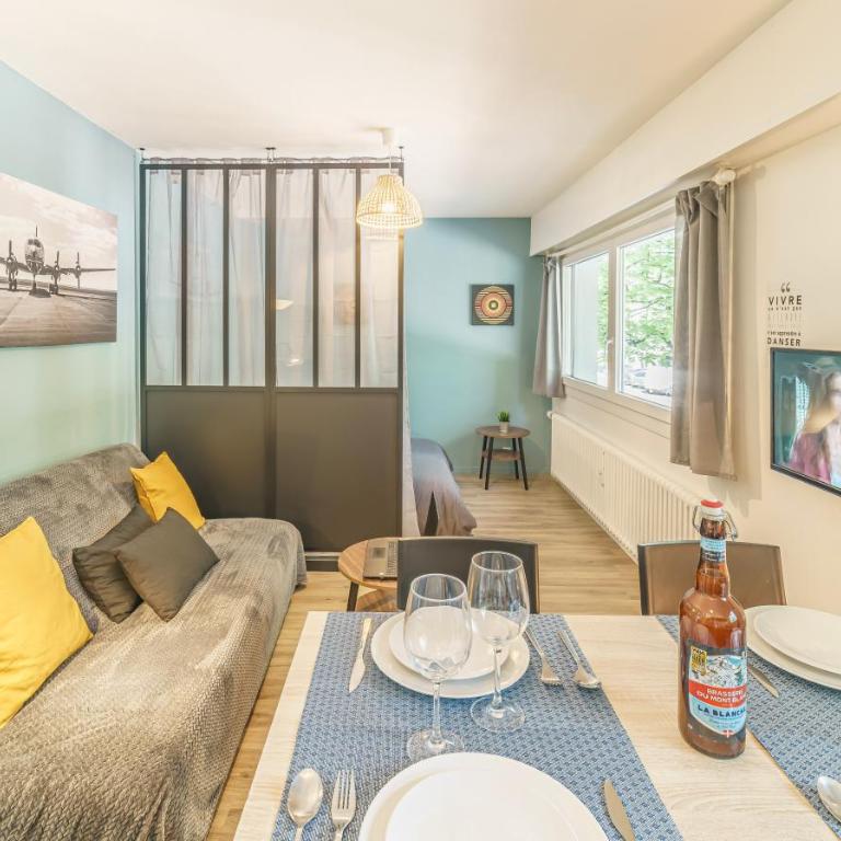 Cosy Studio 108 - Chambéry centre - Stationnement - Gare - One-Bedroom Apartment - 11