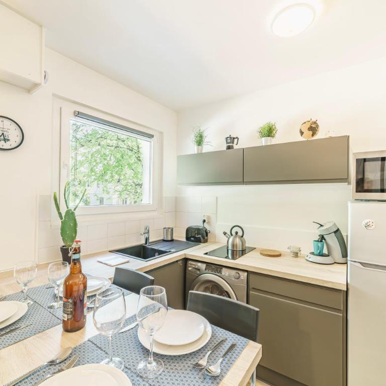 Cosy Studio 108 - Chambéry centre - Stationnement - Gare - One-Bedroom Apartment - 14