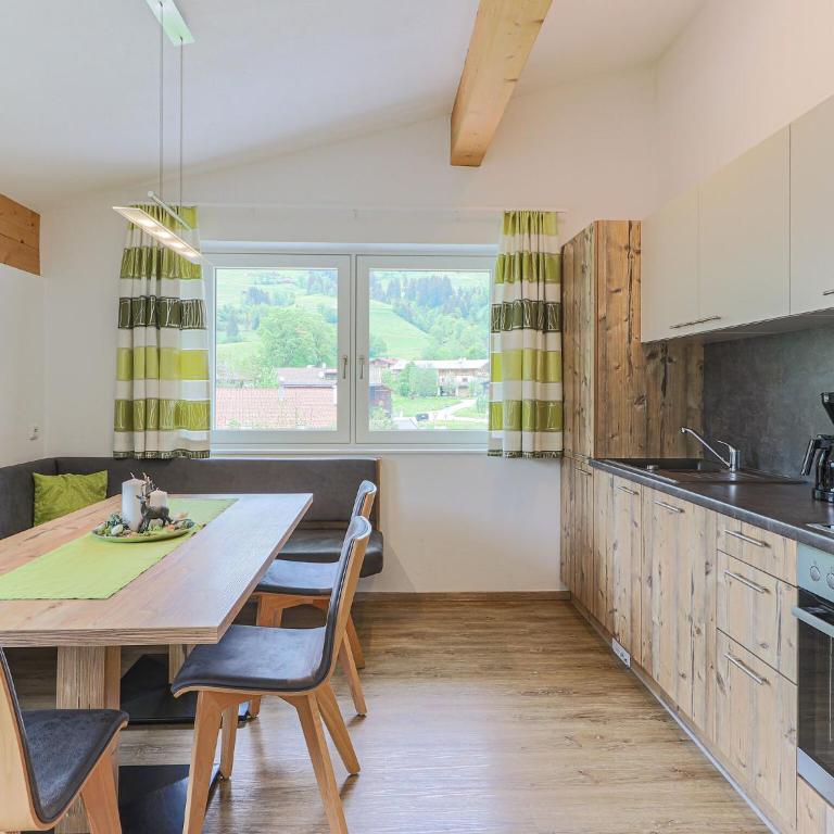 Apartment Brixen near Ski Lift - Apartment mit 2 Schlafzimmern - 4