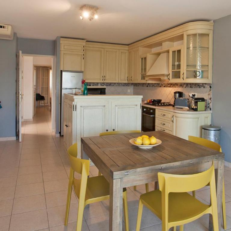 Mare appart avec jardin et bbq vue mer et montagne plage et port à 2 pas - Appartement - 18