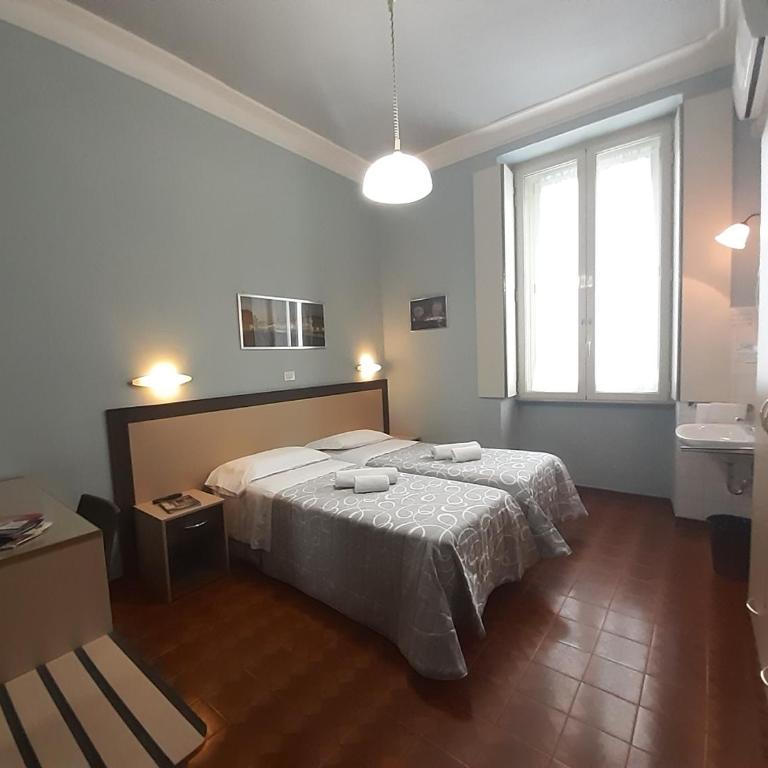 Albergo in Centro - Economy Double Room with Shared Bathroom - 6