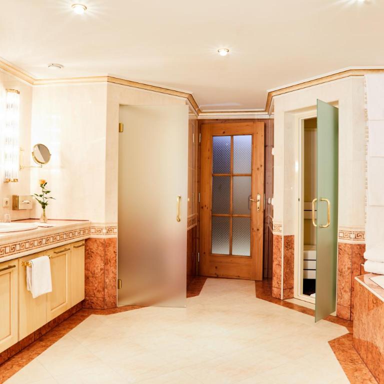 Salzburgerhof, das 5-Sterne Hotel von Zell am See - Deluxe Garten-Suite - 2