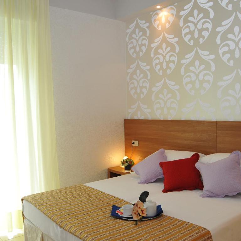 Hotel Arabel - Double or Twin Room with Private Bathroom - 4