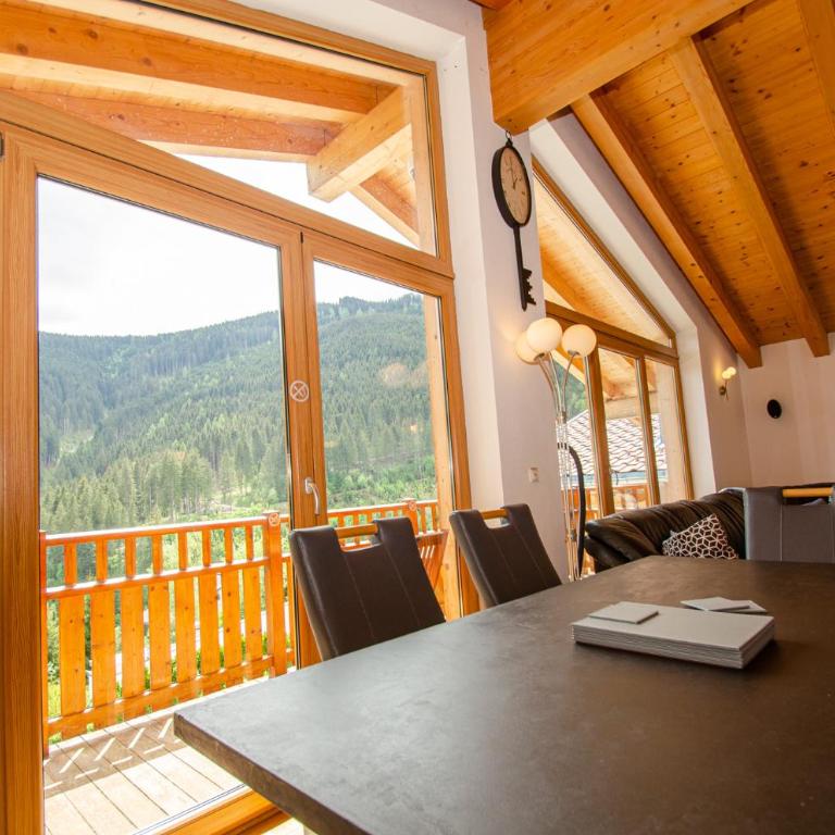 Ski Chalet Jim by All in One Apartments - Chalet mit Balkon und Bergblick - 11