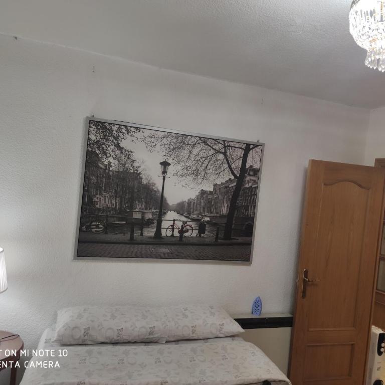 Alojamiento LT - Habitación Individual Estándar con baño compartido - 2