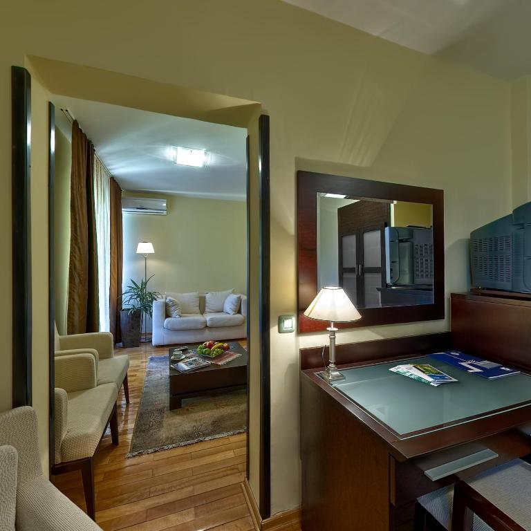 Hotel President garni - Apartman sa Balkonom - 5