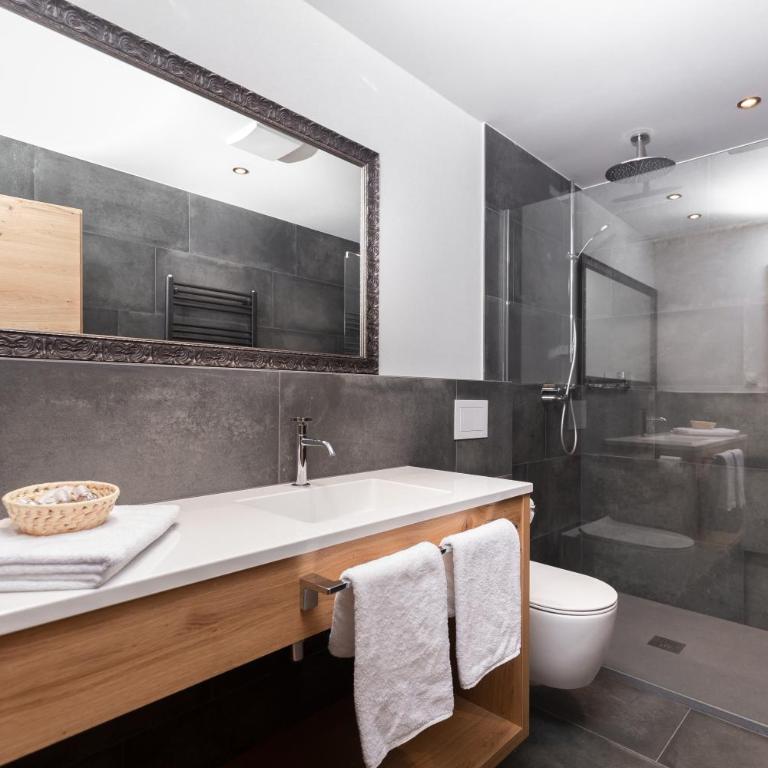 Apart Peppone - Apartment mit 2 Schlafzimmern und Balkon - 9