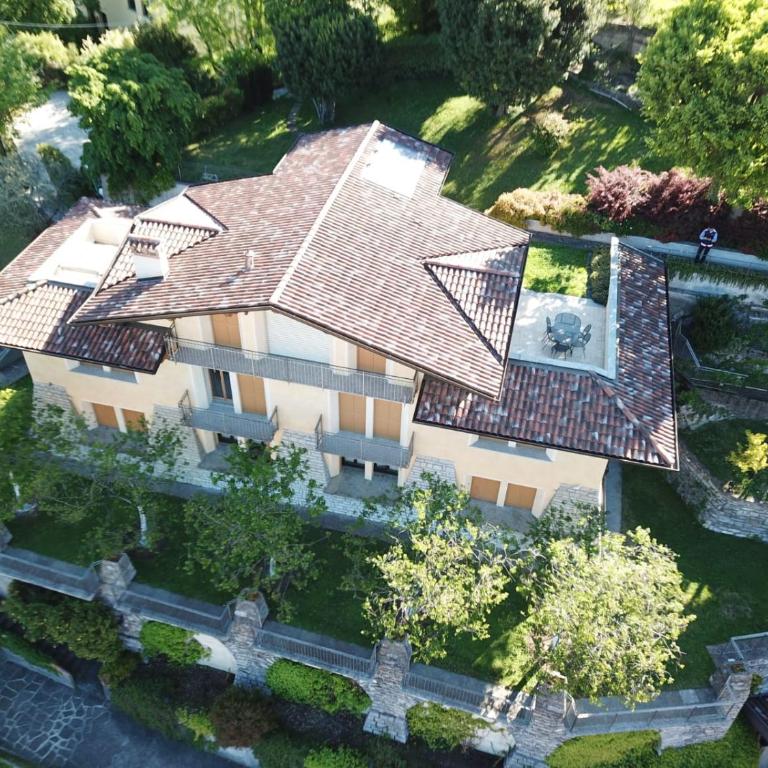 Villa Primula - Appartamento con Vasca Idromassaggio e Vista Lago - 16