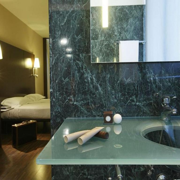 Max Hotel Livorno - Camera Tripla - 4
