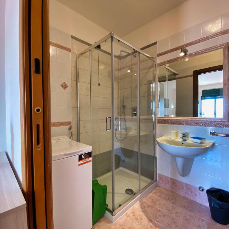 Residence Bellavista - Appartamento con 1 Camera da Letto, Balcone e Vista Lago - Lato Strada - 6