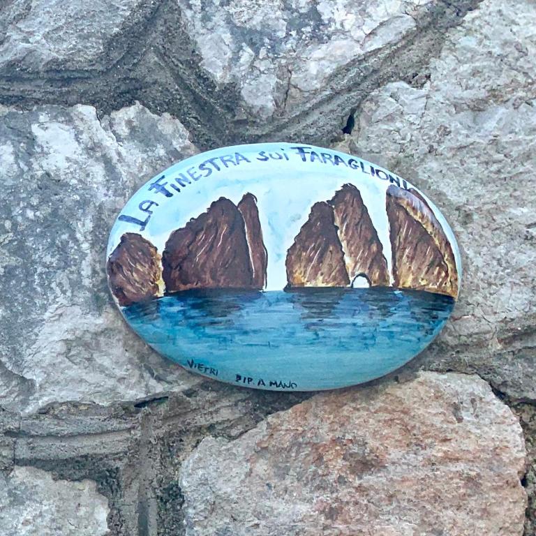 La Finestra sui Faraglioni - Appartamento con Vista Mare - 2