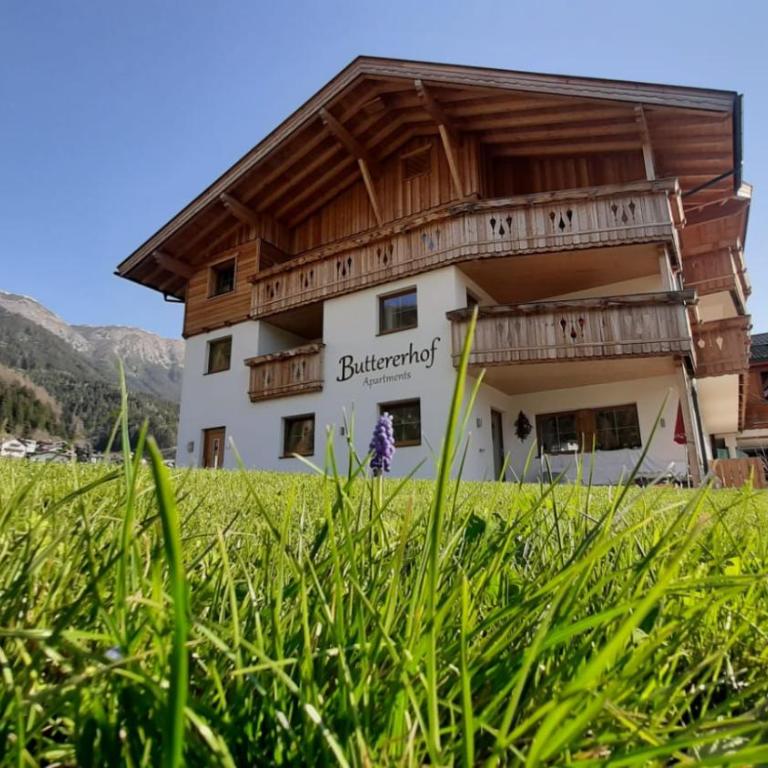Buttererhof-Apartments - Apartment mit 2 Schlafzimmern und Balkon 1 - 15