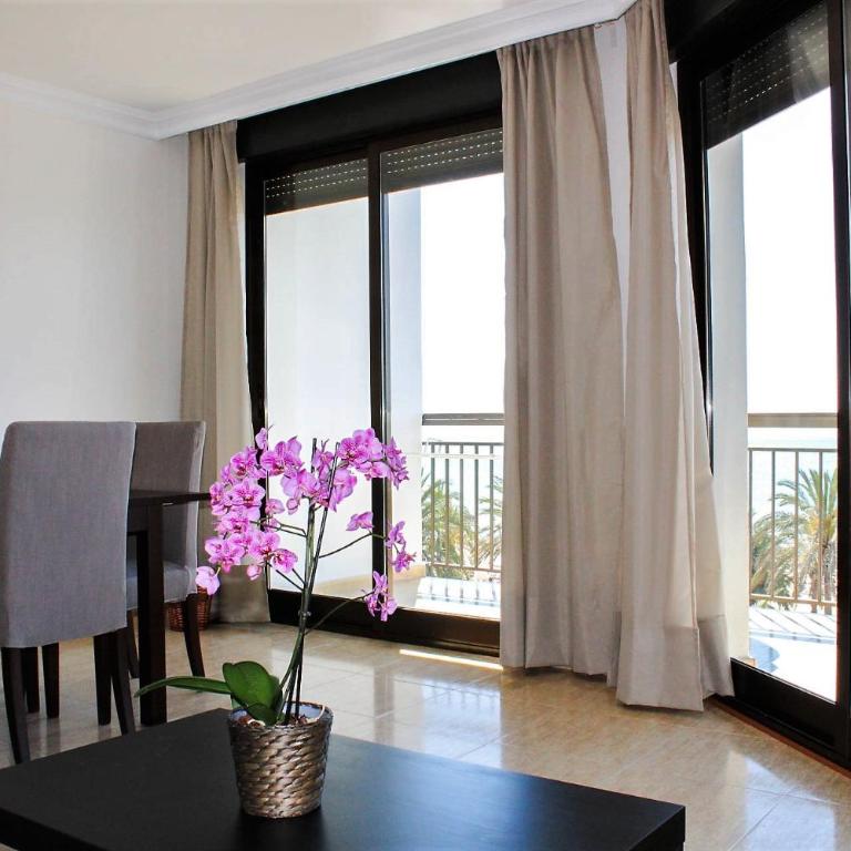 Port-Beach Alicante 1 - Three-Bedroom Apartment - 8