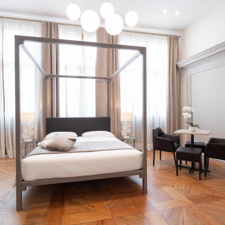 Hotel Palazzo Martinelli Dolfin - Superior Suite with Canal View - 10