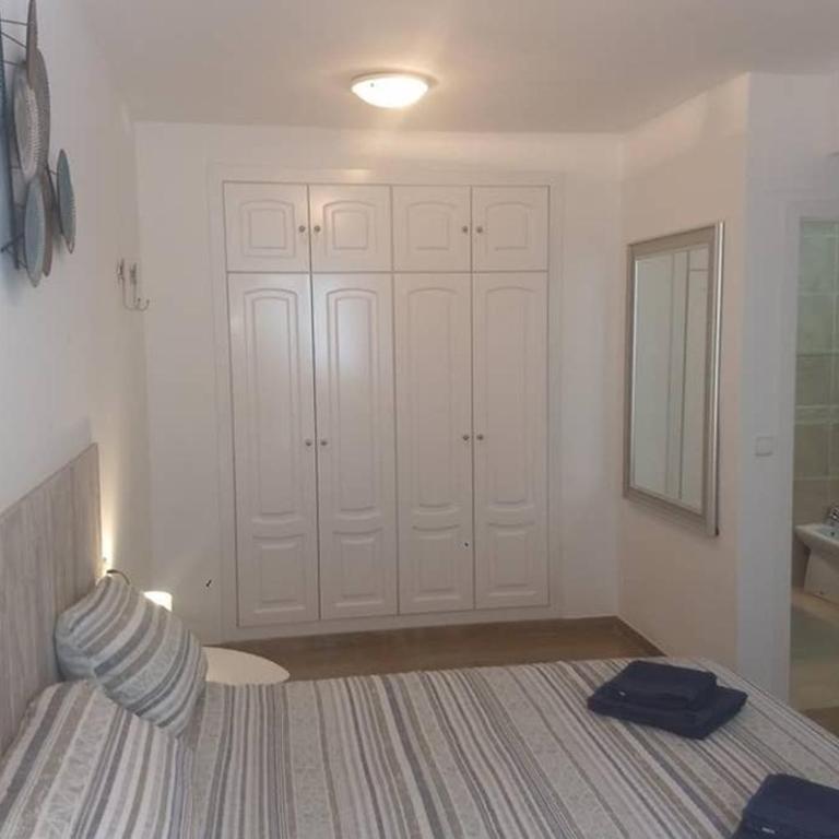 2 bedroom, Sea Front Complex w Pool and private garden - Apartamento de 2 dormitorios - 20