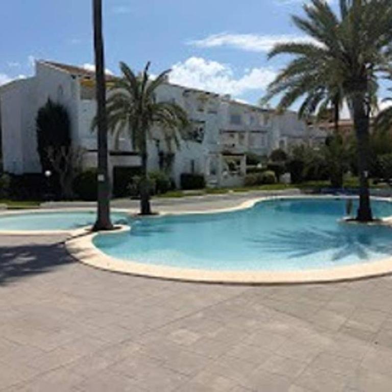 2 bedroom, Sea Front Complex w Pool and private garden - Apartamento de 2 dormitorios - 23