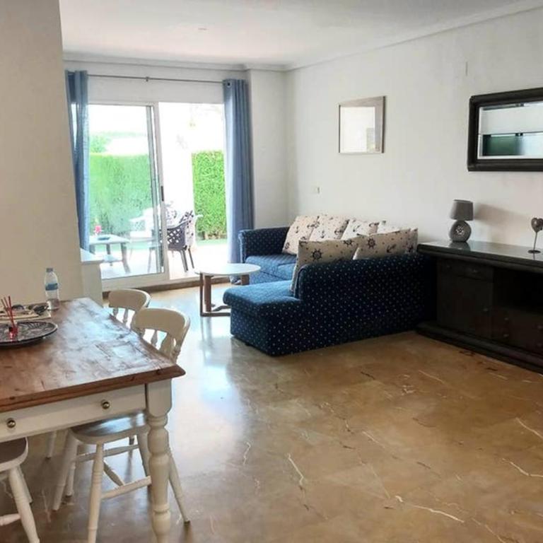 2 bedroom, Sea Front Complex w Pool and private garden - Apartamento de 2 dormitorios - 25