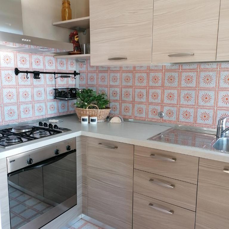 A 100m dalle Terme, Luminoso con vista montagne - Standard Apartment - 4