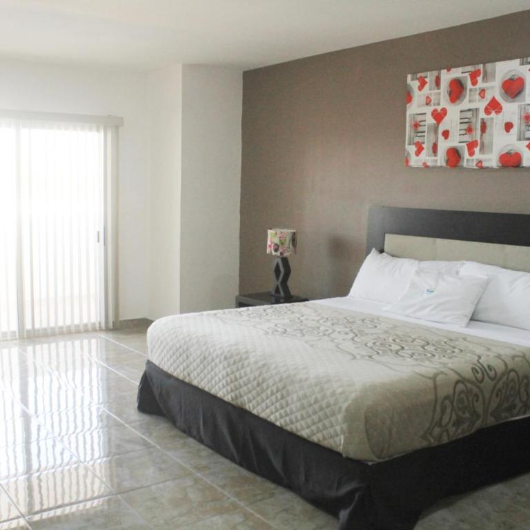 BB INN - Habitación Doble Deluxe con balcón - 6