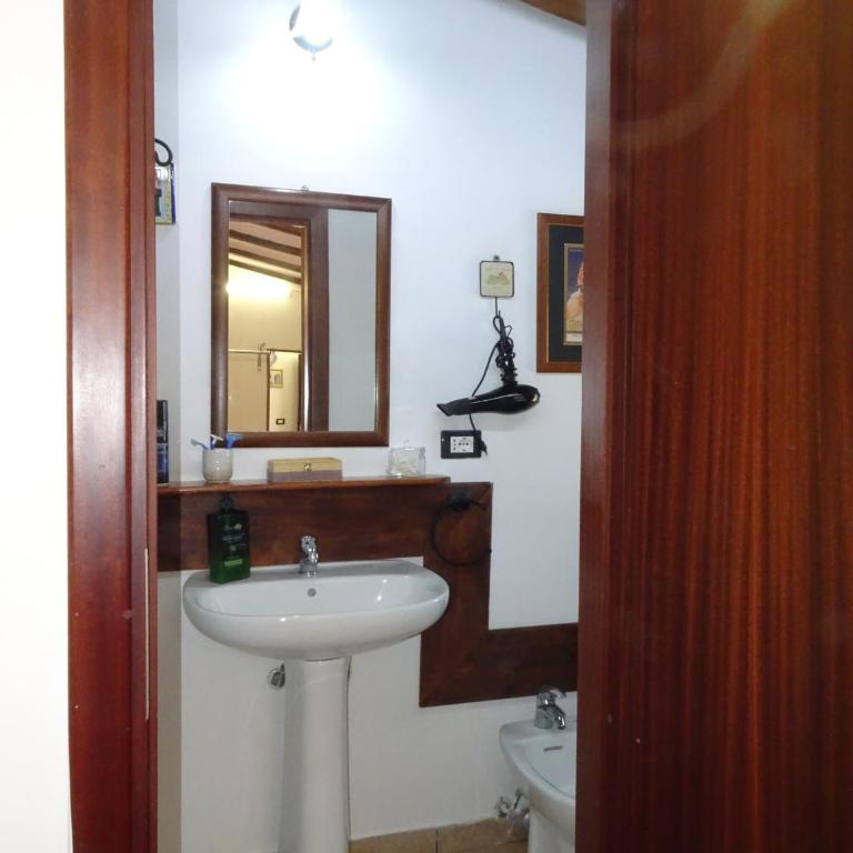 B&B Villa San Marco - Camera Matrimoniale/Doppia con Letti Singoli con Vista - 6