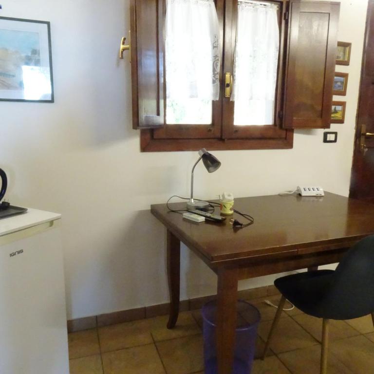 B&B Villa San Marco - Camera Familiare con Vista Giardino - 9