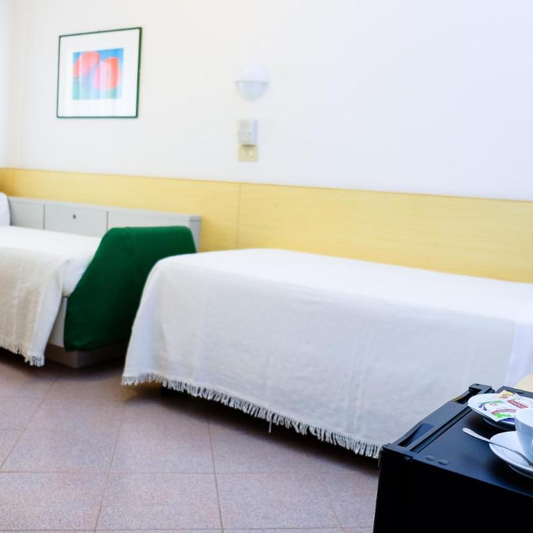 Hotel Desiree - Kleines Doppel-/Zweibettzimmer - 3